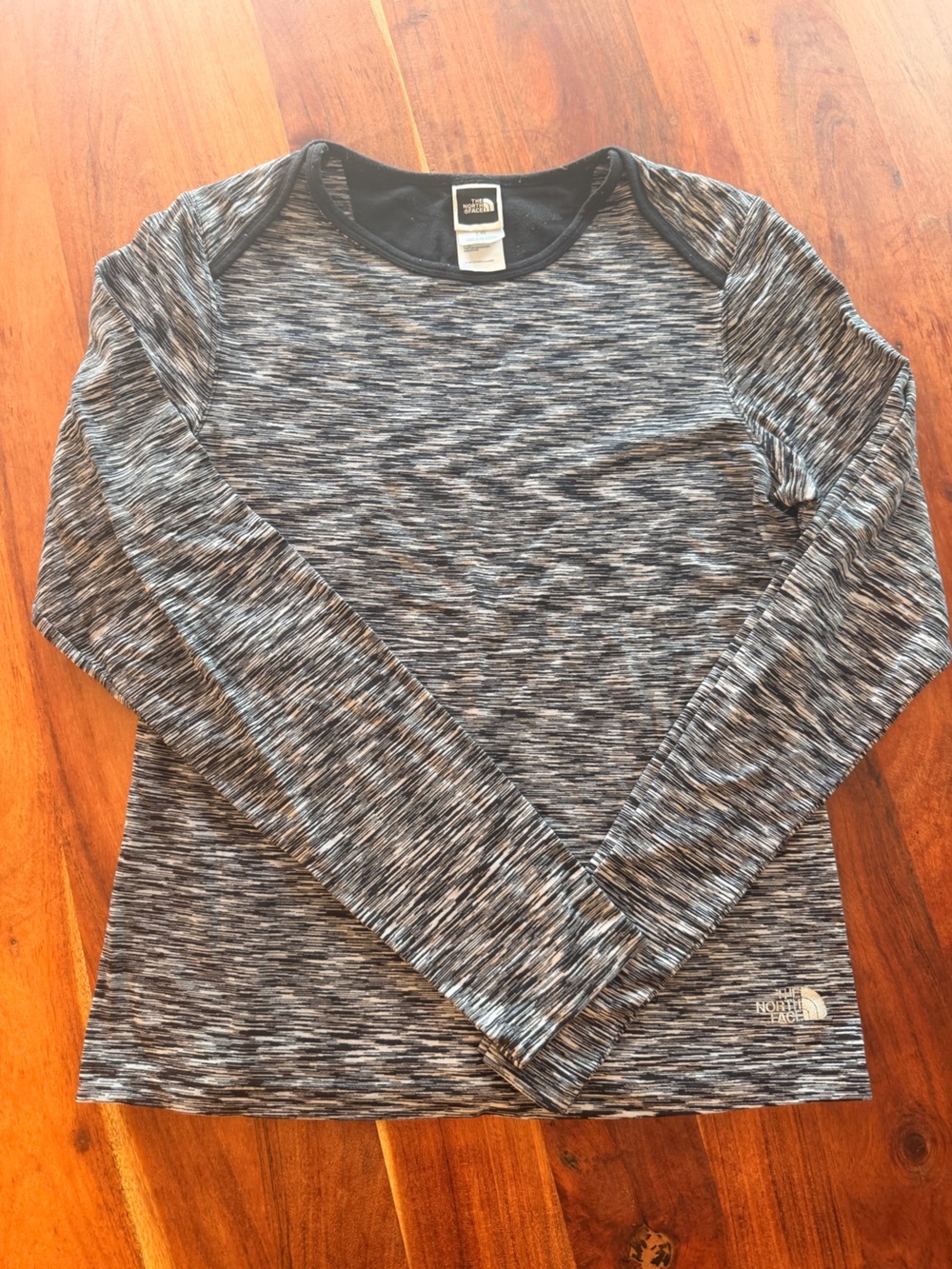 The North Face Black and Gray Space-Dye Vaporwick Crew Neck Long Sleeve Shirt